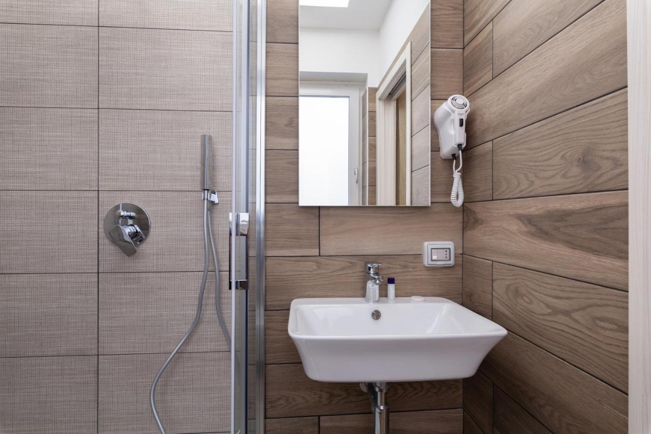 Guest house Hub *